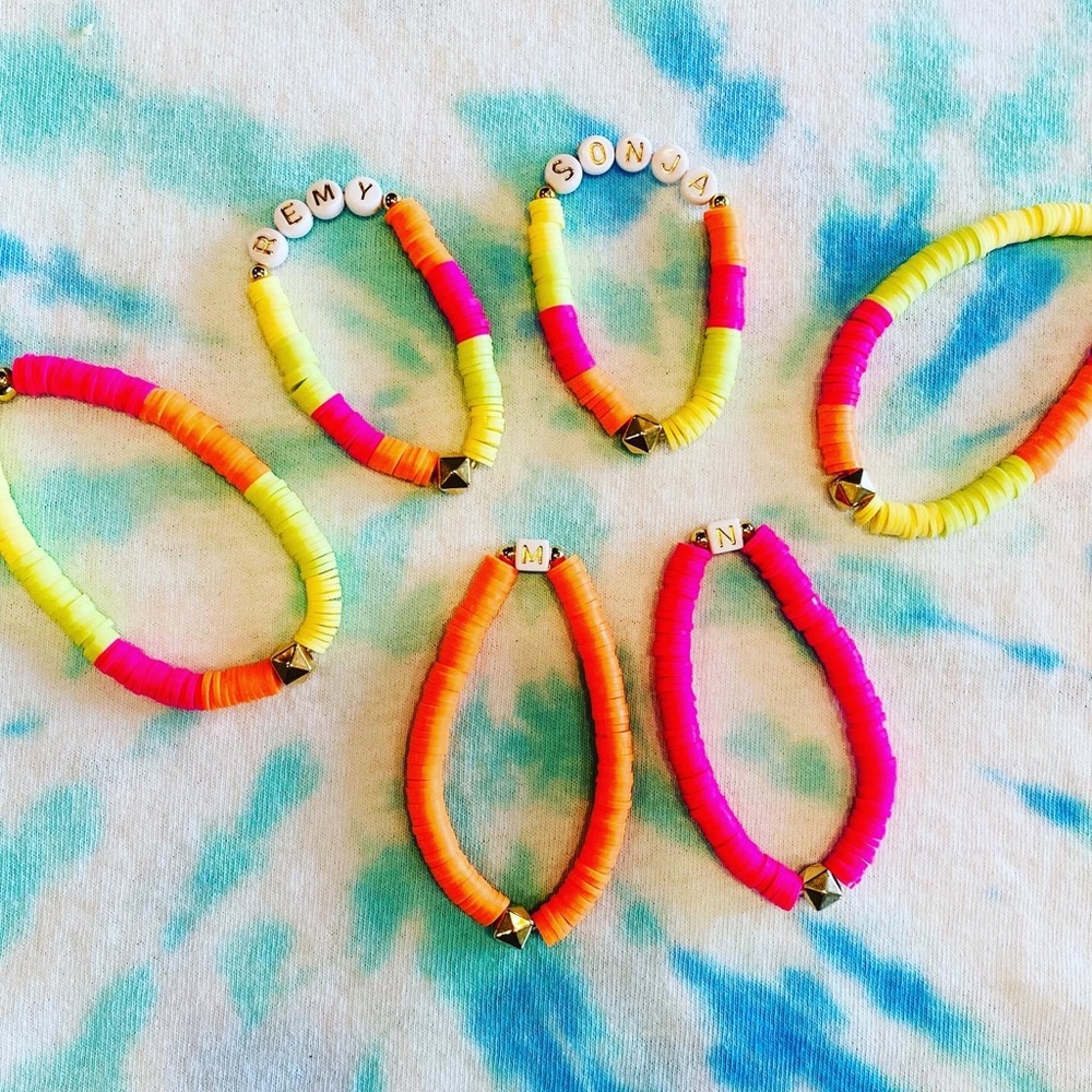 Customizable neon bracelets - Picture 1 of 3